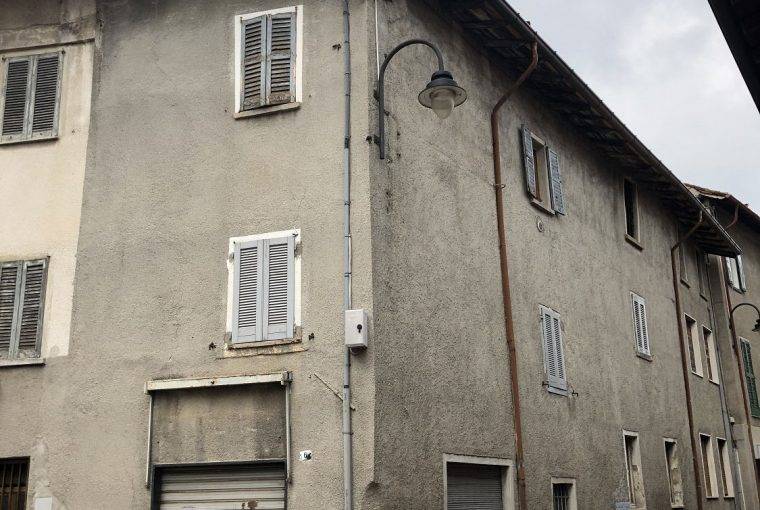 ESTERNO